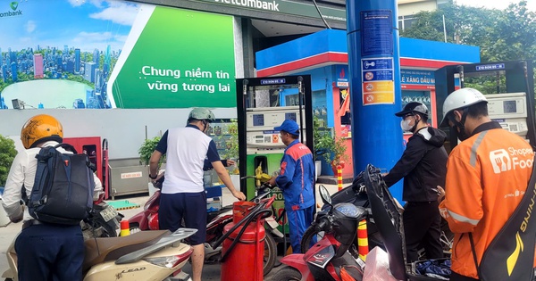 Chính thức bán xăng E10 toàn quốc
