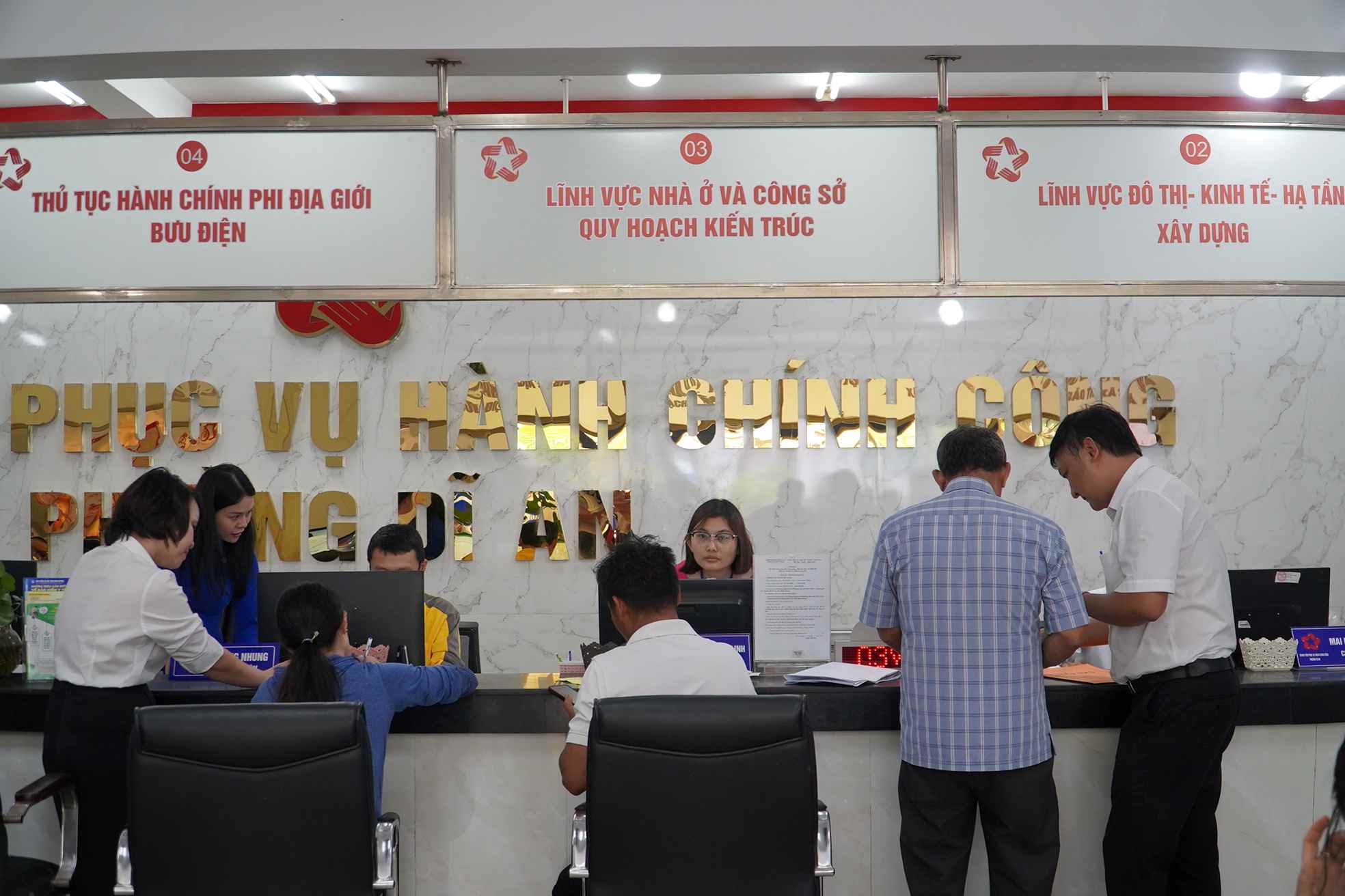 TPHCM rà soát toàn diện cán bộ cấp xã để bố trí đúng người, đúng việc
