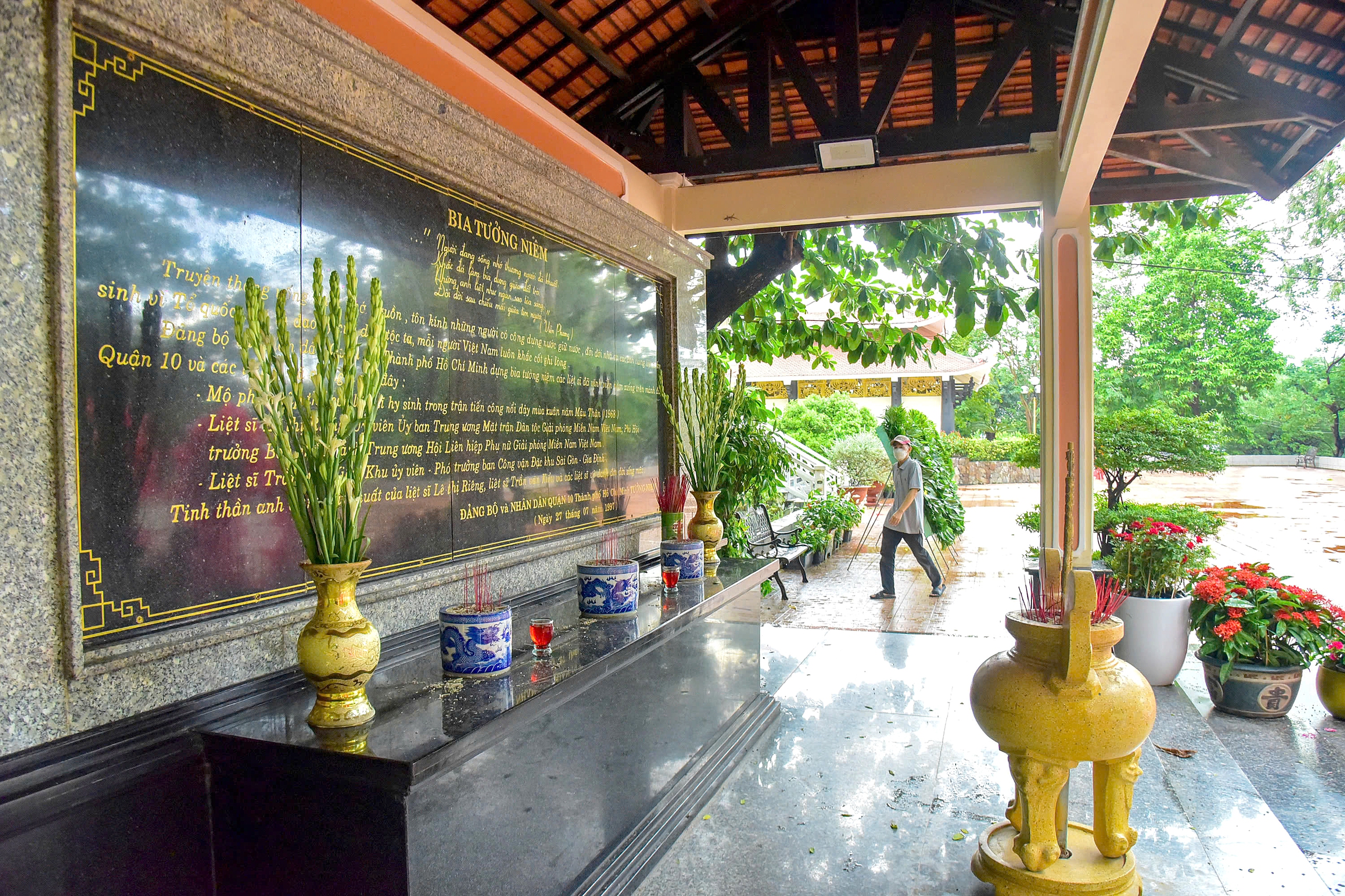Tìm kiếm hài cốt liệt sĩ...: Huy động lực lượng tinh nhuệ, sử dụng sử dụng công nghệ hiện đại - Ảnh 2.