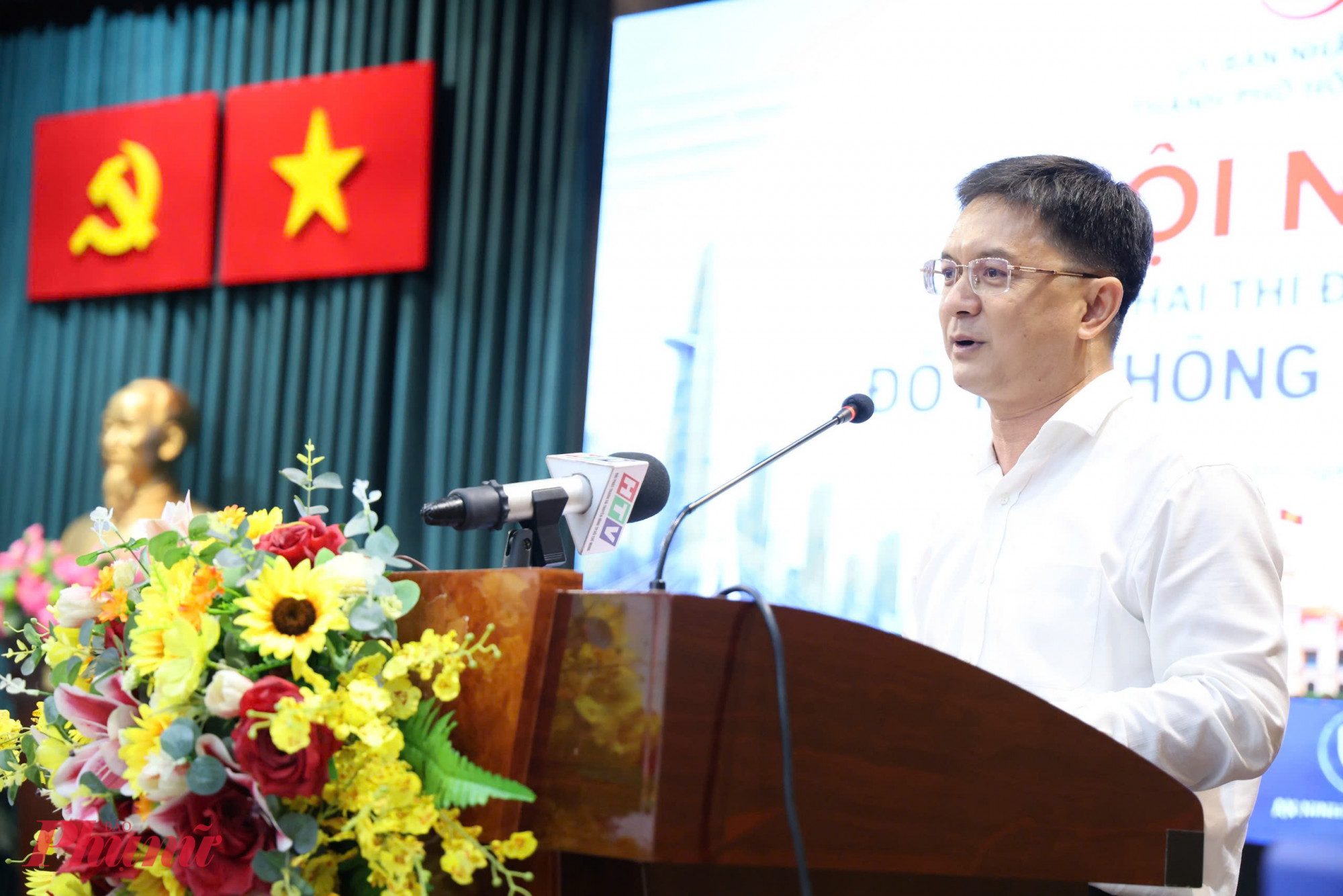 Ông Nguyễn Mạnh Cường phát biểu chỉ đạo tại hội nghị triển khai thí điểm mô hình đô thị thông minh cấp xã trên địa bàn TPHCM - Ảnh: Thanh Tâm