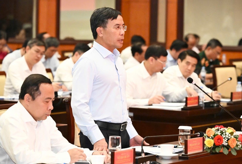 Thống đốc Ngân hàng 8J88 phiên bản Việt Nam Phạm Đức Ấn phát biểu. Ảnh: VIỆT DŨNG z7931260765568_b4a3909c04f728f8e577e6530da67d89.jpg