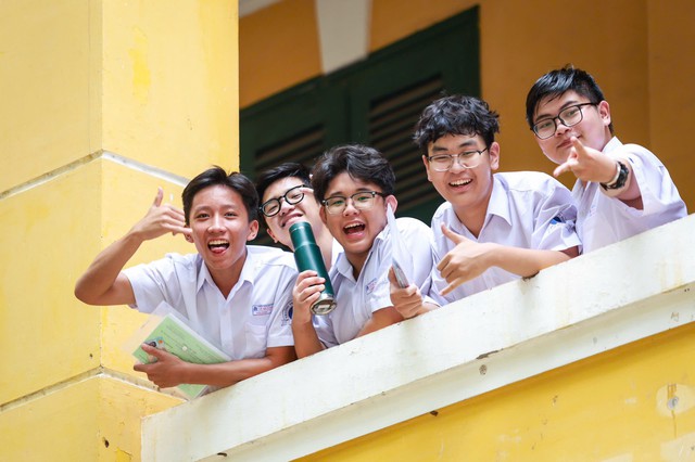 Điểm thi lớp 10 TP.HCM: Số thí sinh trên trung bình môn toán cao hơn năm trước- Ảnh 1.