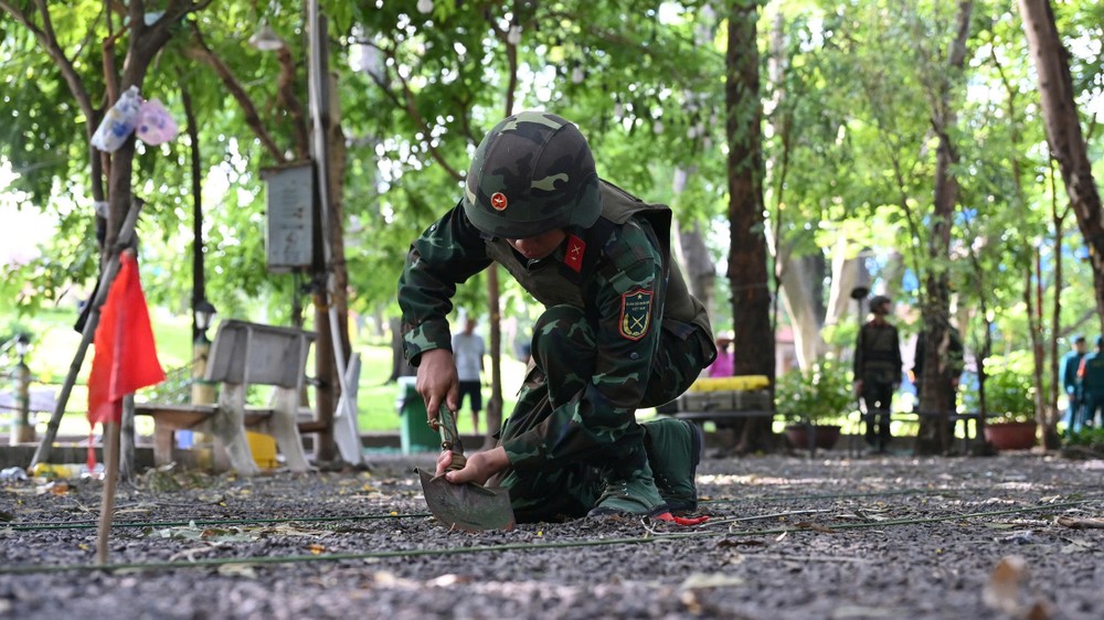 liet-si-cong-vien-le-thi-rieng 4.jpg