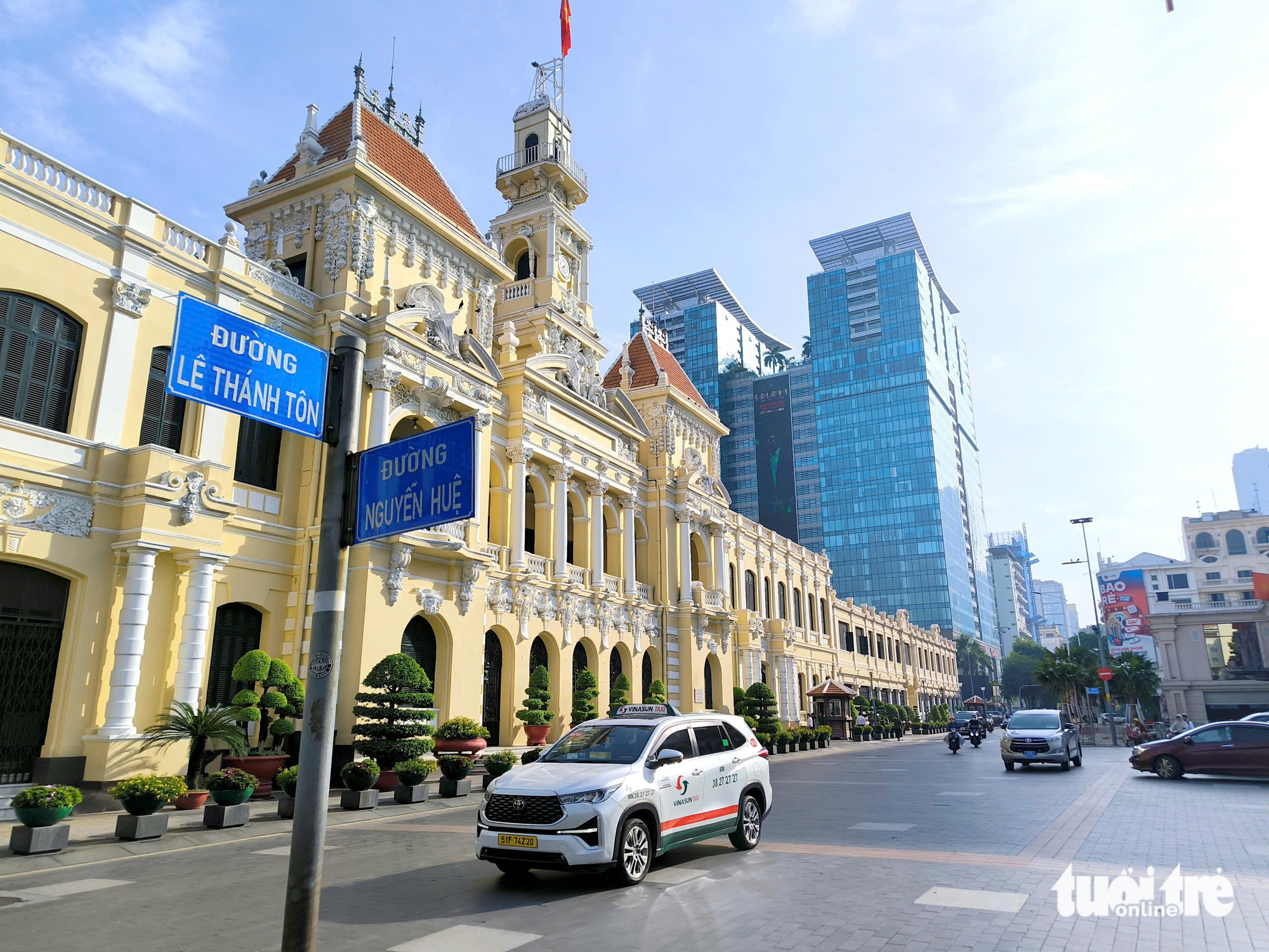 TP.HCM phát phiếu đến từng hộ dân lấy ý kiến thành lập phường - Ảnh 1. TP.HCM - Ảnh 1.