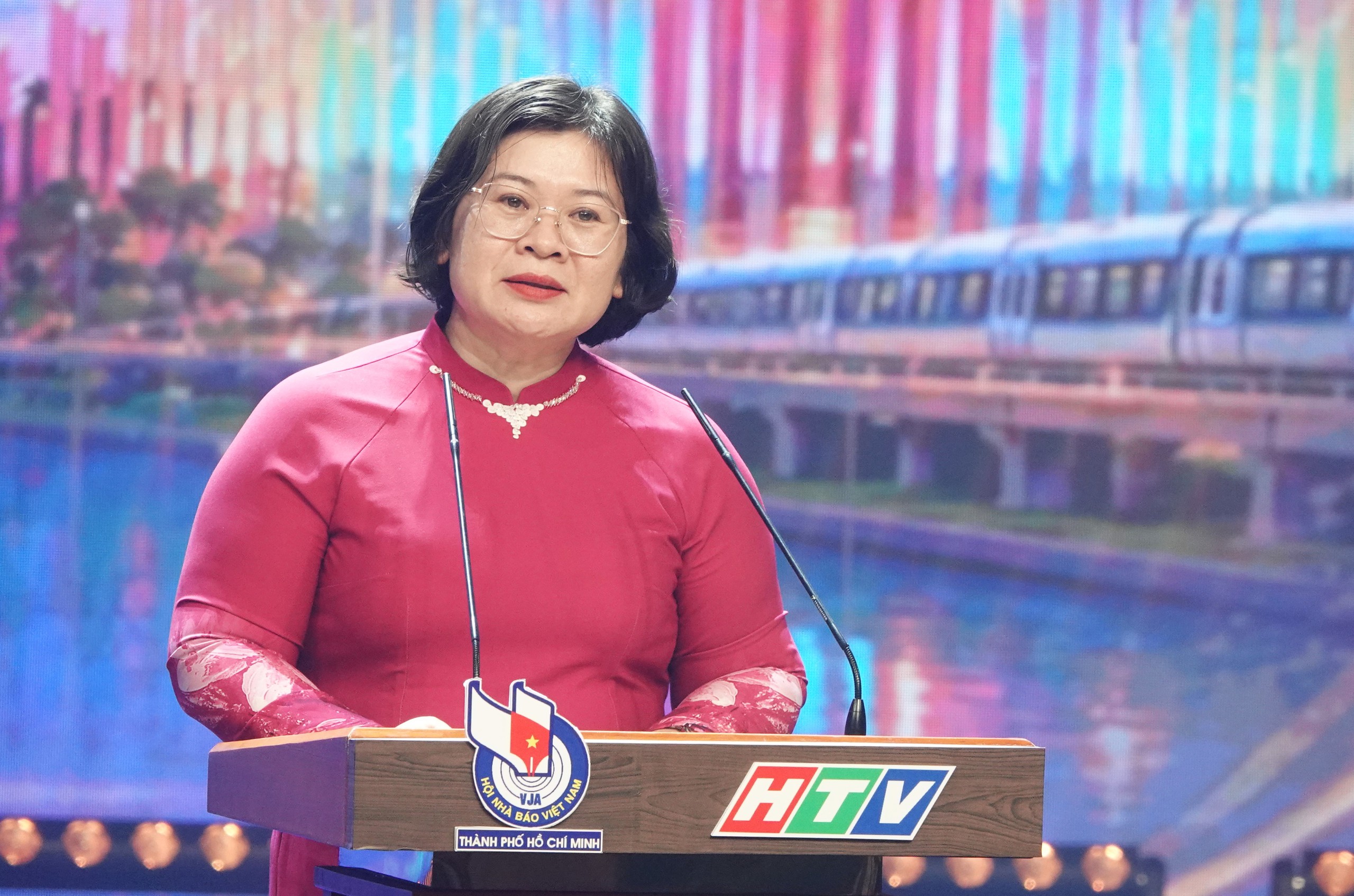 Trao Giải Báo chí TP.HCM lần thứ 44, tôn vinh những tác phẩm xuất sắc- Ảnh 1. Trao Giải Báo chí TP.HCM lần thứ 44, tôn vinh những tác phẩm xuất sắc- Ảnh 1.