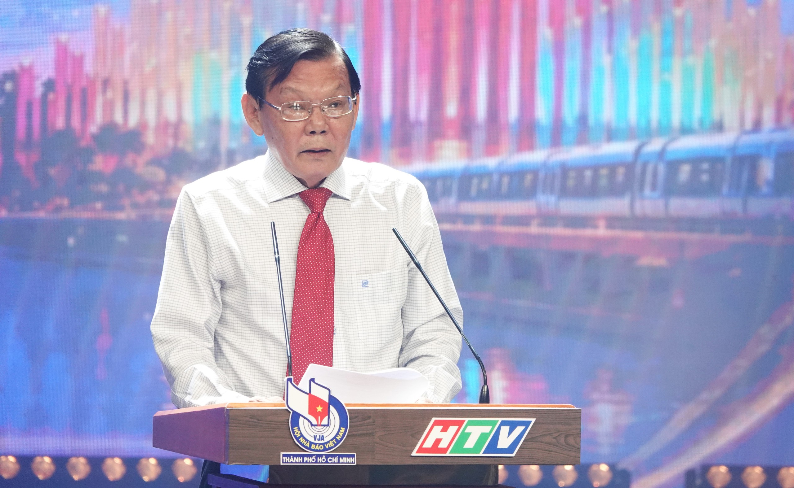 Trao Giải Báo chí TP.HCM lần thứ 44, tôn vinh những tác phẩm xuất sắc- Ảnh 3. Trao Giải Báo chí TP.HCM lần thứ 44, tôn vinh những tác phẩm xuất sắc- Ảnh 3.