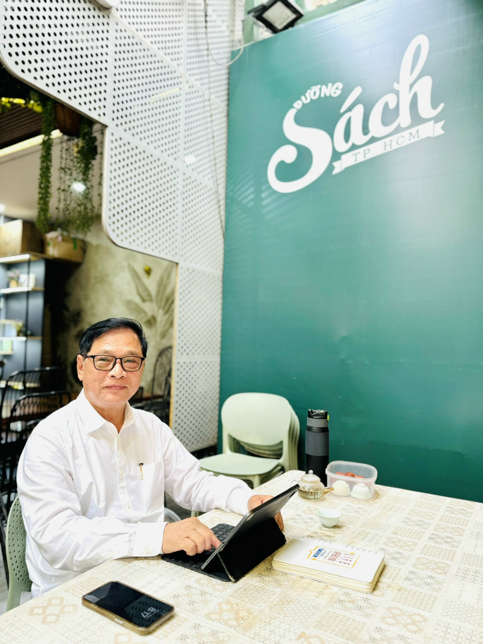 'Tủ sách cộng đồng' về với khu nhà trọ, lan tỏa văn hóa đọc- Ảnh 4.