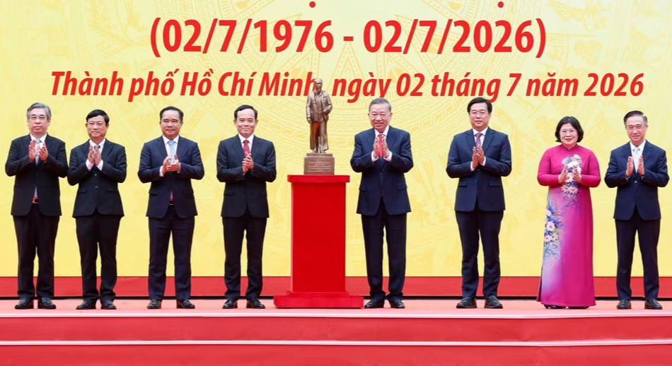 Tổng Bí thư, Chủ tịch nước Tô Lâm: TP.HCM phải tiếp tục đi trước, mở đường, thử nghiệm, đột phá và lan tỏa - Ảnh 4.