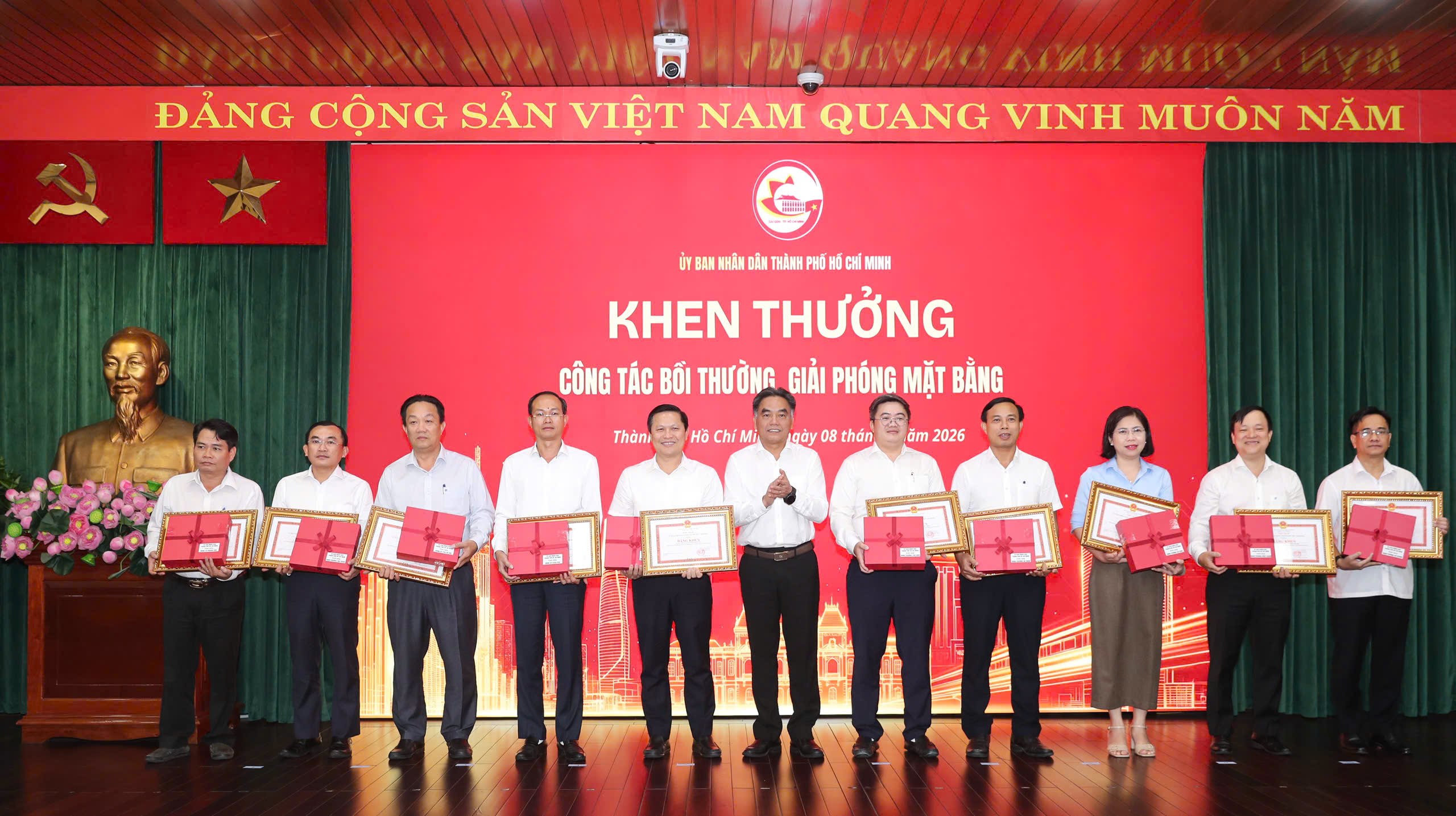 TP.HCM phát động cao điểm 150 ngày đêm hoàn thành mục tiêu tăng trưởng 2 con số - Ảnh 4.
