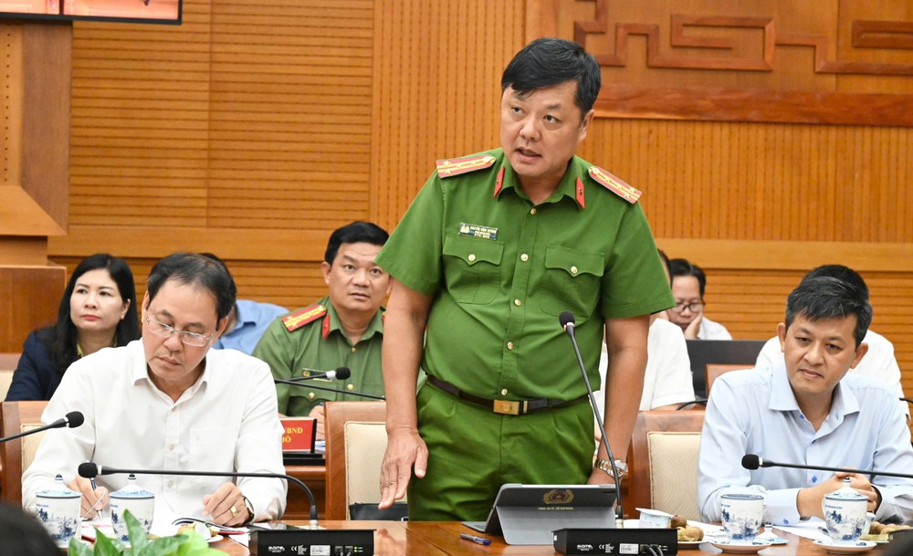 Đại diện lãnh đạo Công an TPHCM phát biểu. Ảnh: VIỆT DŨNG 2aoboqkyk7vsuovclfaha95ly4b4sa2elpeuxp7g13.jpg