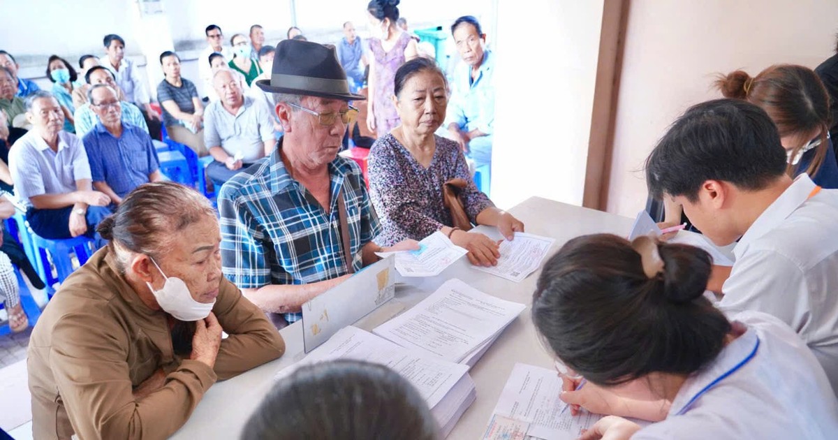 Ban Nghiên cứu phát triển TP.HCM nhận thêm 6 lãnh đạo cấp sở