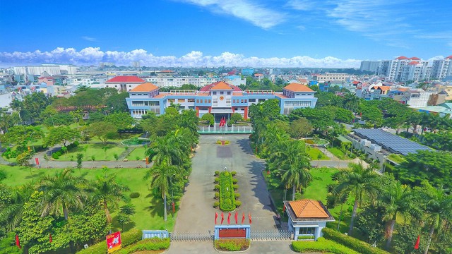 TP.HCM chuyển 2 trụ sở làm trường học, thí điểm mô hình y tế học đường- Ảnh 1.