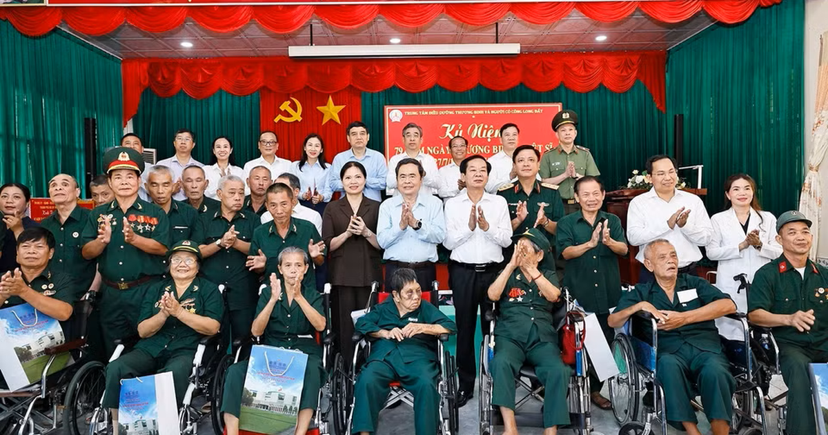 Chủ tịch Quốc hội Trần Thanh Mẫn tri ân người có công tại TPHCM
