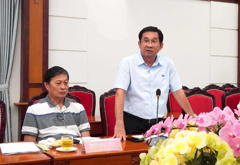 Nguyên Phó Chủ tịch UBND TPHCM Dương Ngọc Hải góp ý tại hội thảo. Ảnh: PHƯƠNG UYÊN 6HH07521.JPG