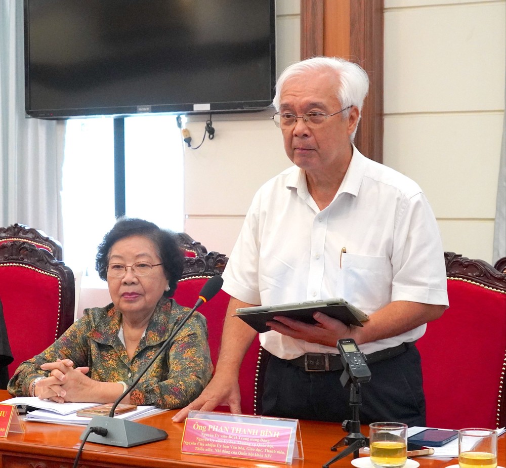 PGS-TS Phan Thanh Bình góp ý tại hội thảo góp ý dự án Luật Phát triển đô thị. Ảnh: PHƯƠNG UYÊN 6hh07429-8780-8389.jpg