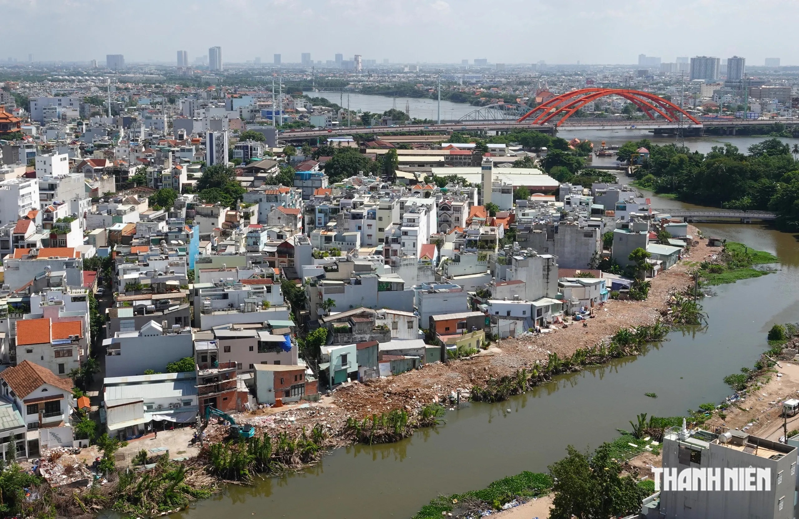 Rạch Xuyên Tâm TP.HCM tăng tốc, một phần tuyến thông xe kỹ thuật trước ngày 2.9 - Ảnh 1.