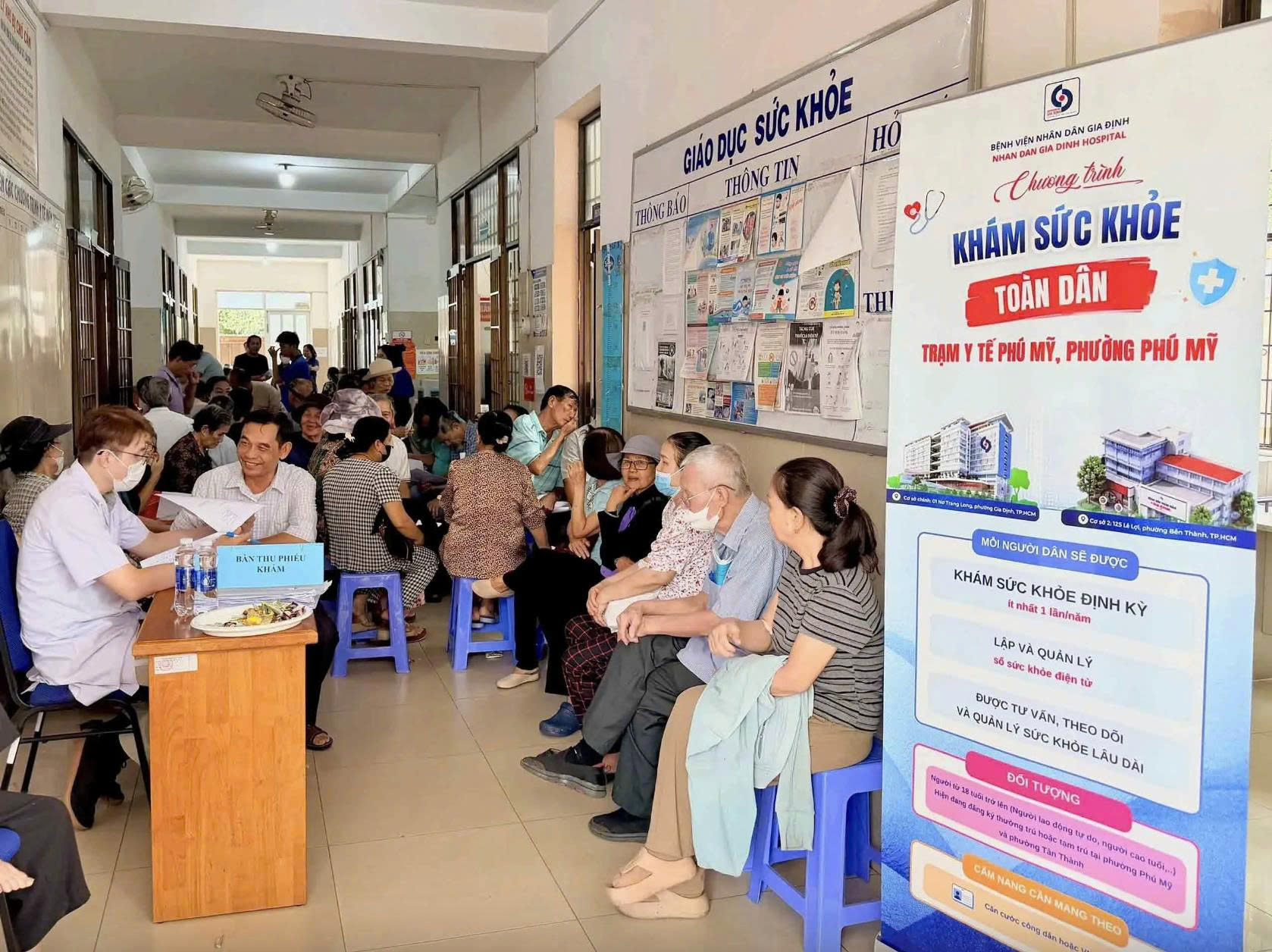 Chỉ sau 2 tháng, hơn 1 triệu người dân TP.HCM đã được khám sức khỏe - Ảnh 2.