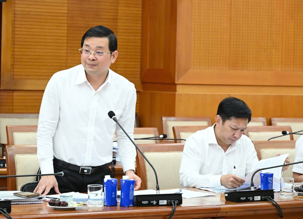 Giám đốc Sở NN-MT TPHCM Nguyễn Toàn Thắng phát biểu. Ảnh: VIỆT DŨNG 2aoboqnybsucuxcnc0gc6m431ajeyux9p5zlicwk4.jpg