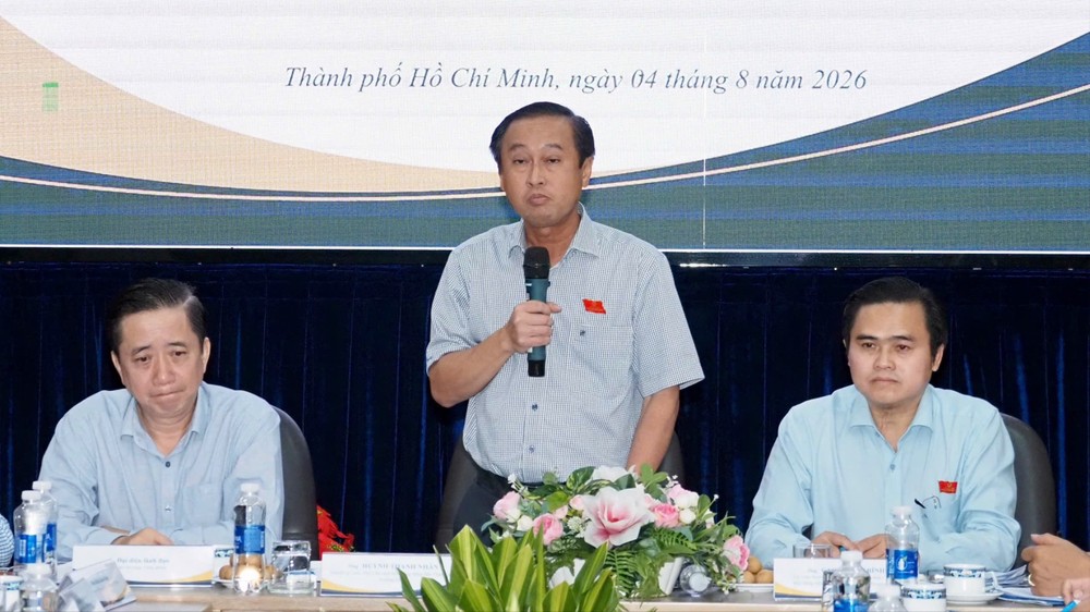 Phó Chủ tịch HĐND TPHCM Huỳnh Thanh Nhân phát biểu kết luận buổi khảo sát. Ảnh: HOÀNG HÙNG 1785855958630_4787989441783652330_4787989441783652330_1765e70ec7a7ffb12ab4bd77b062495e.jpg