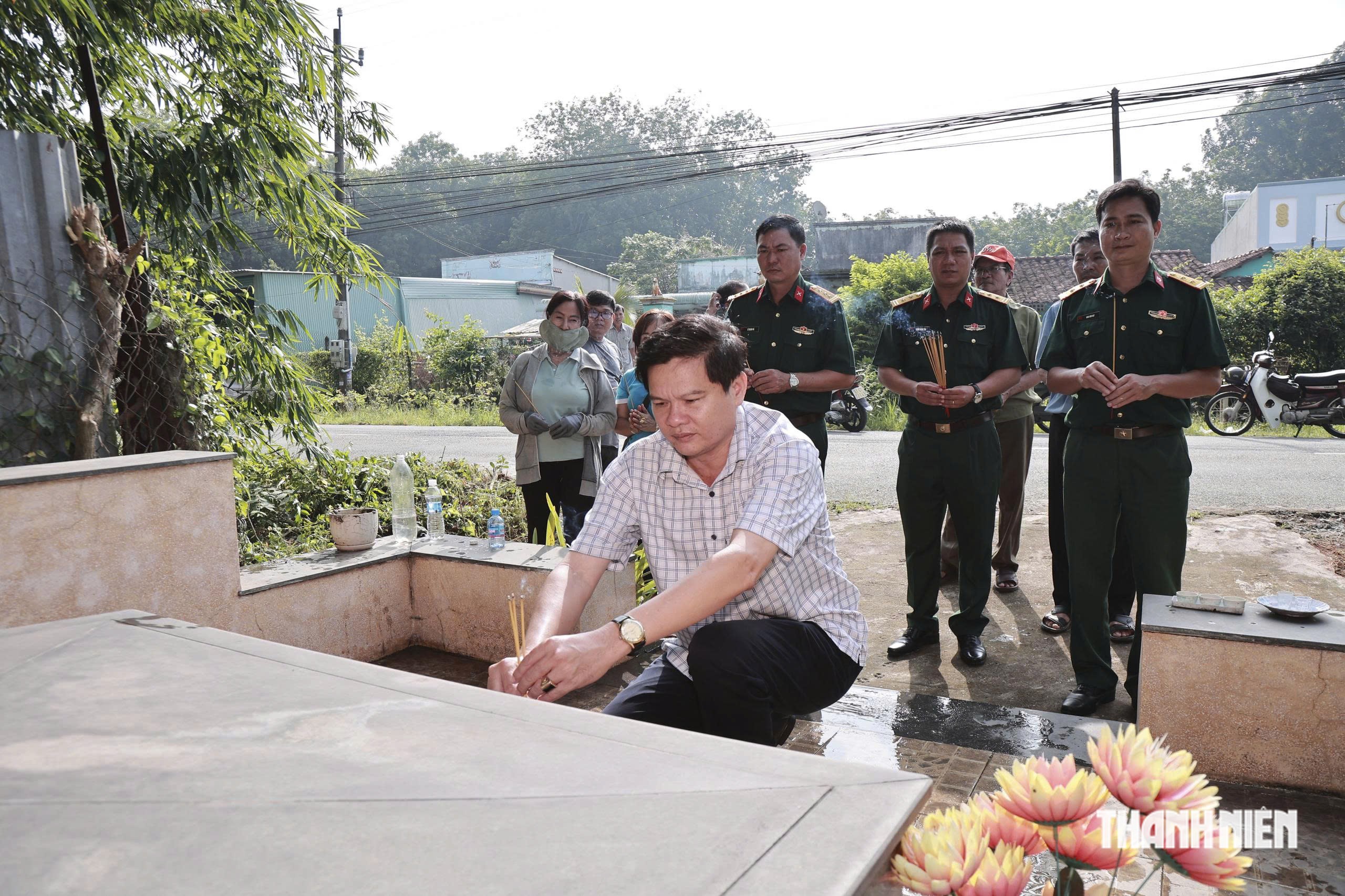 TP.HCM: Tìm kiếm thông tin hố mộ liệt sĩ khu vực trước Bệnh viện Quốc tế Becamex- Ảnh 6.