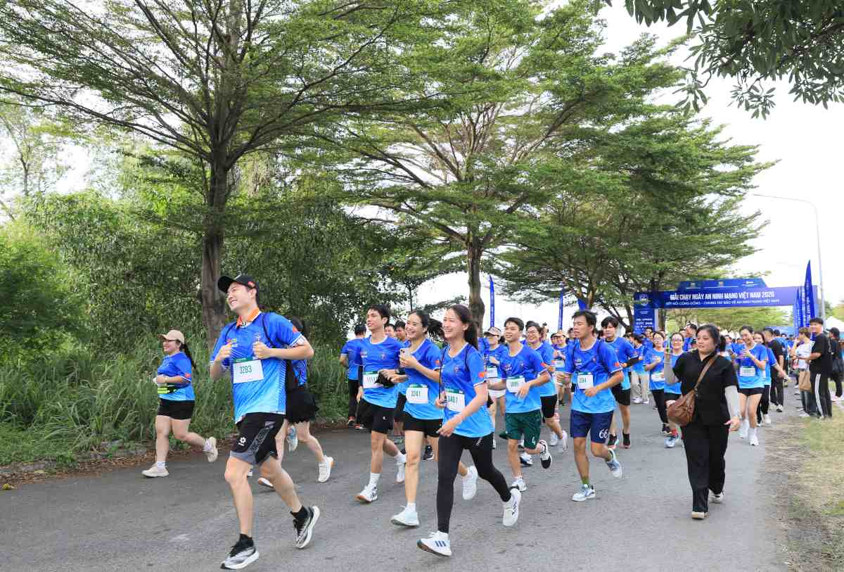 Hơn 1.000 VĐV dự Giải chạy Ngày An ninh mạng Việt Nam 2026