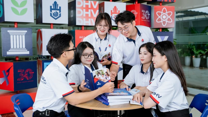 Nhiều trường đại học tại TP.HCM thông báo xét tuyển bổ sung  hàng ngàn chỉ tiêu