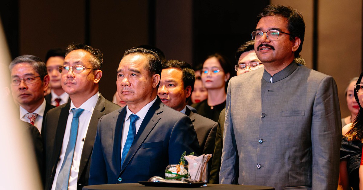 Kỷ niệm 81 năm Cách mạng Tháng Tám (19-8-1945 - 19-8-2026): Mùa thu giữa lòng thành phố