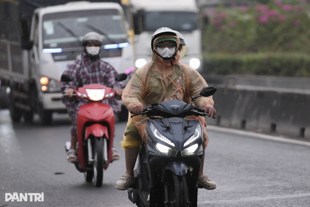 TPHCM và Nam Bộ đề phòng gió giật mạnh trong mưa dông - 1