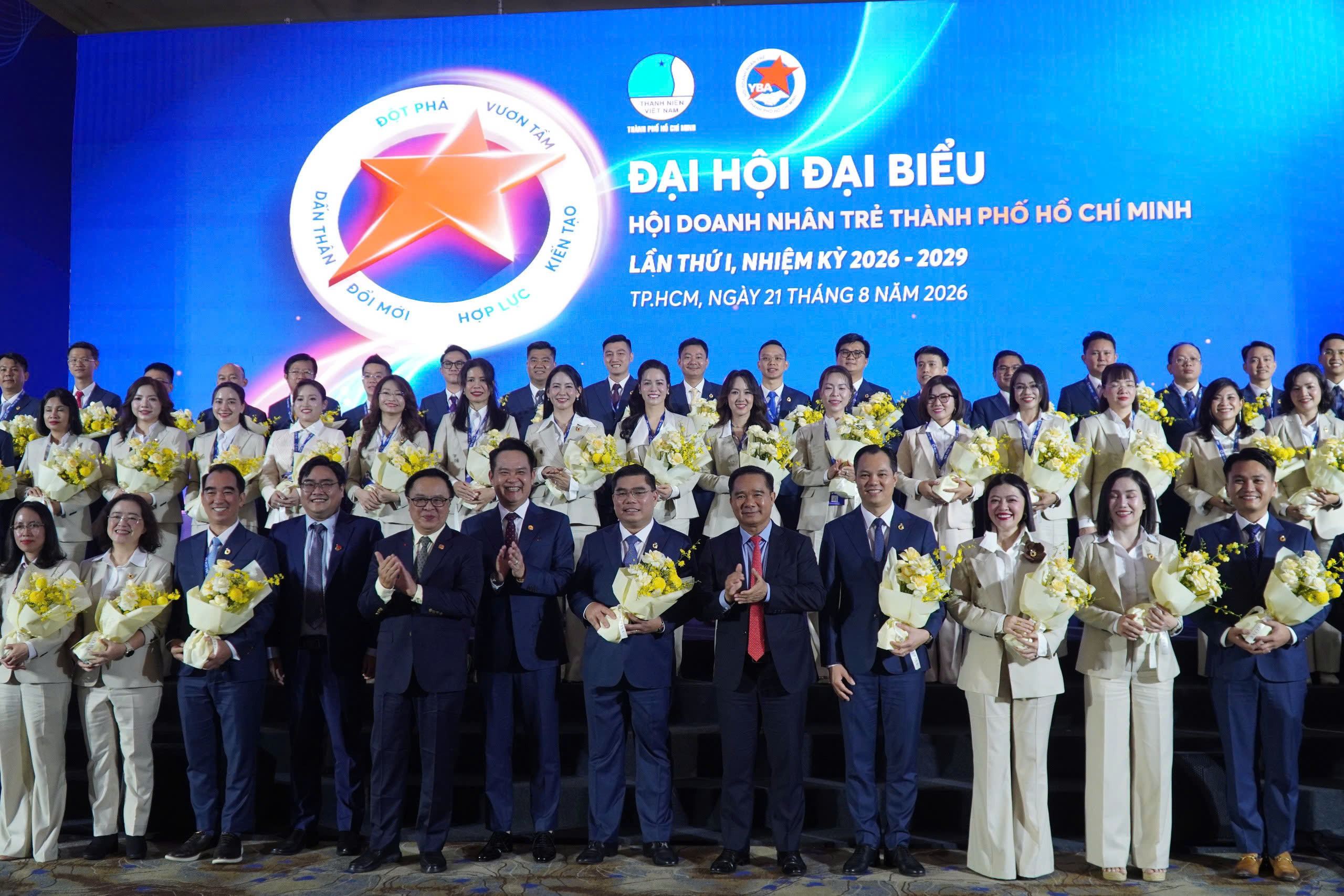 Chủ tịch Nguyễn Văn Được: Doanh nhân trẻ TP.HCM phải mang khát vọng toàn cầu và bản lĩnh Việt Nam - Ảnh 2.