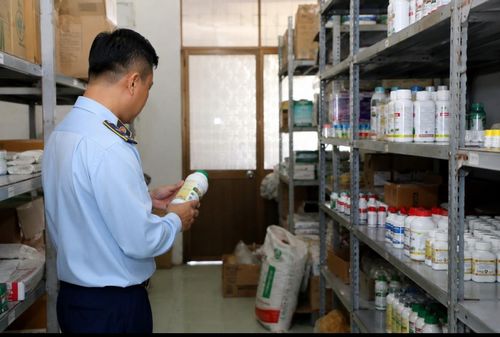 Siết chặt quản lý thuốc thú y, xử lý nghiêm thuốc giả, thuốc cấm và vi phạm trên môi trường mạng - Nông nghiệp Hữu cơ Việt Nam