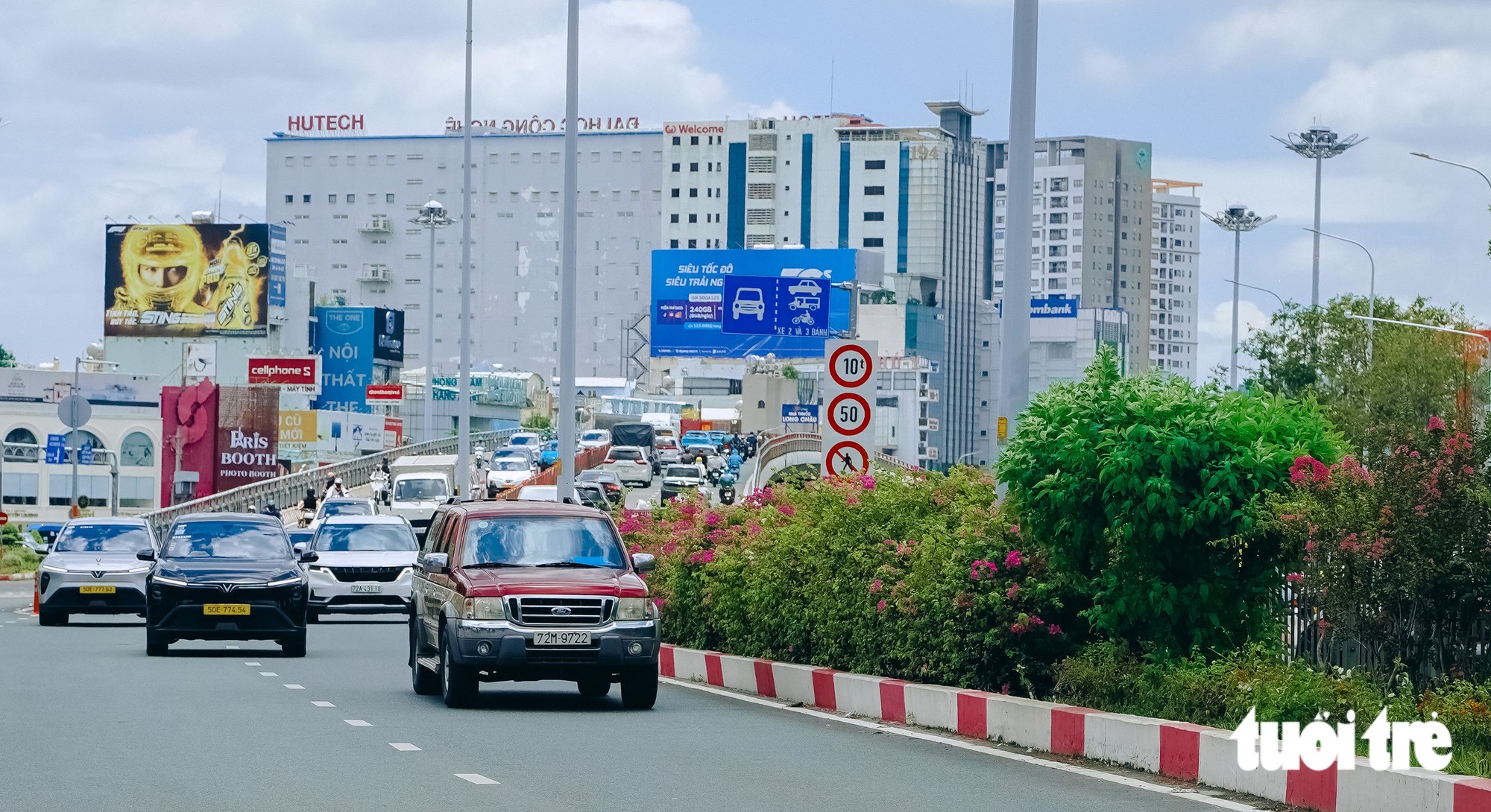 TP.HCM chỉnh trang các cửa ngõ, trạm chờ xe buýt theo hướng mang 'khu vườn' vào đô thị - Ảnh 18.