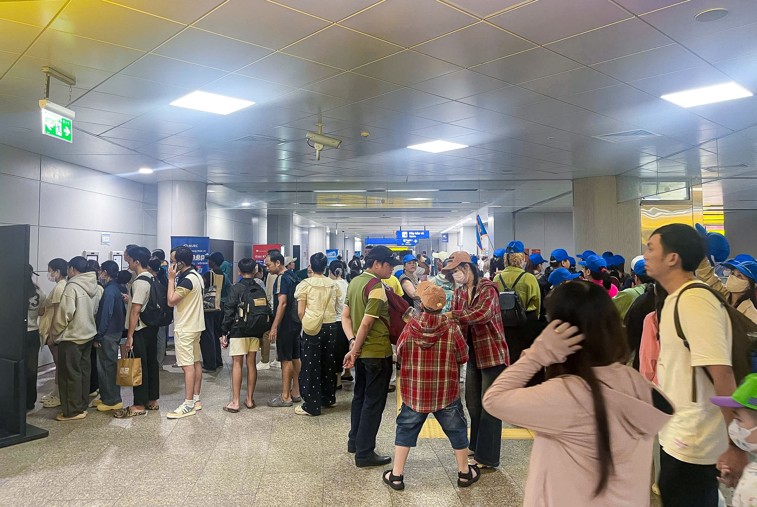 Ngày mai 2-9, metro số 1 miễn phí, buýt sông TP.HCM tăng chuyến - Ảnh 1.