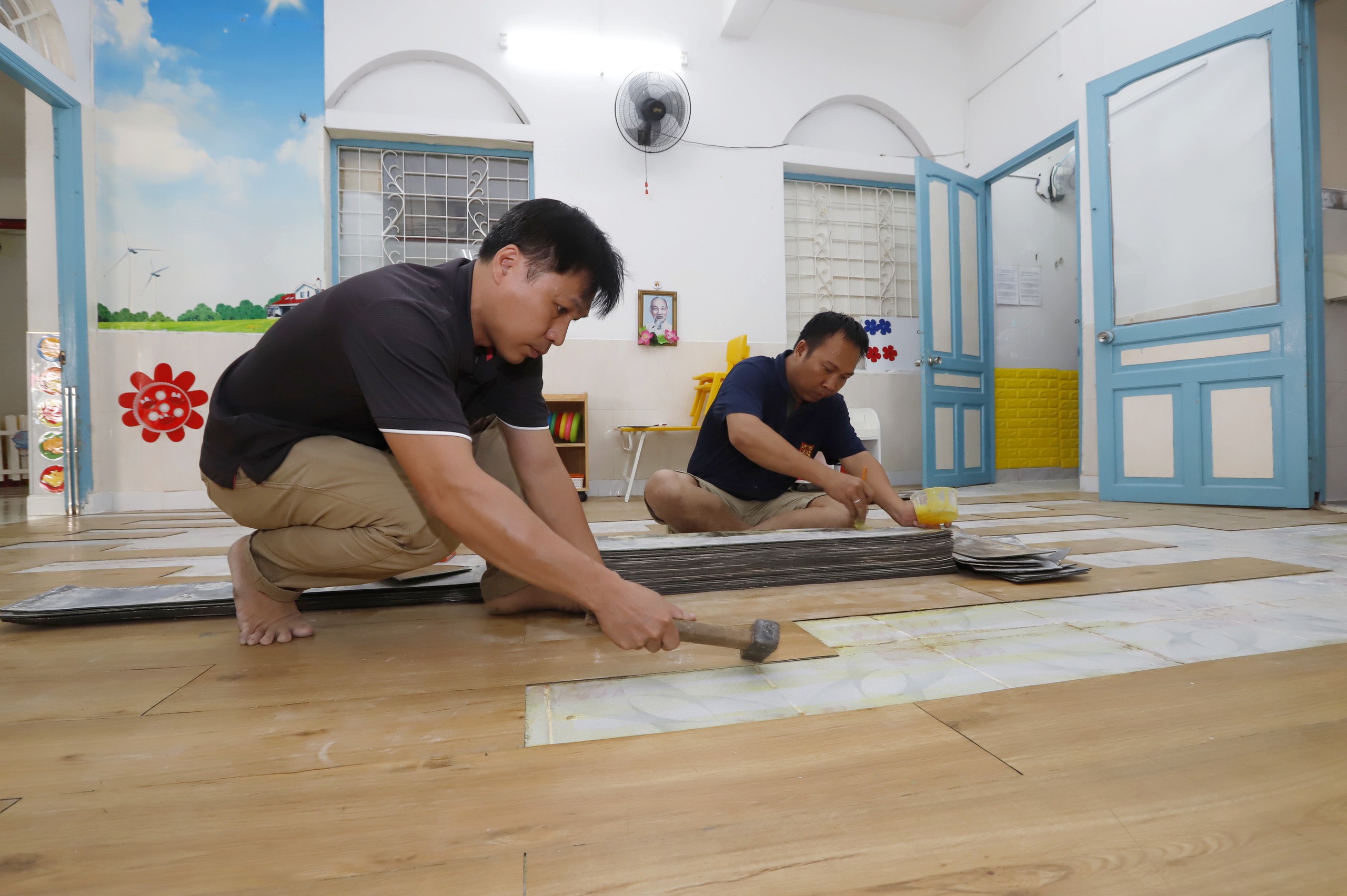 Trường học TP.HCM tất bật
