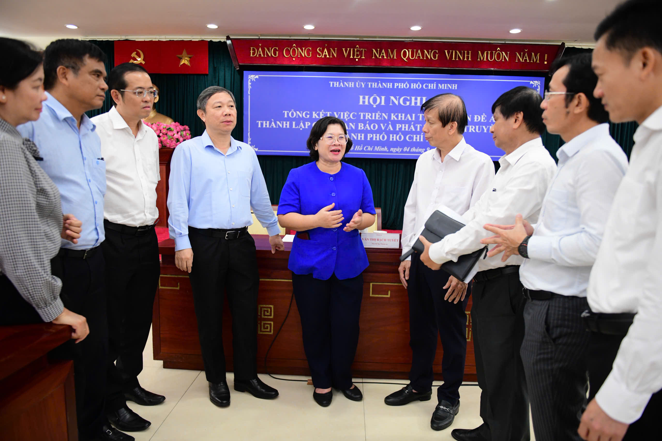 Phát triển cơ quan báo chí chủ lực đa phương tiện tại TP.HCM từ Luật Phát triển đô thị - Ảnh 1.