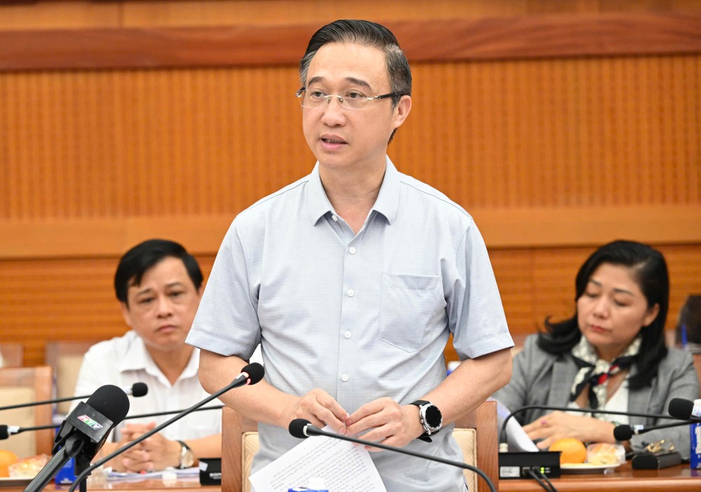 Phó Bí thư Thành ủy TPHCM Đặng Minh Thông phát biểu tại buổi làm việc (Ảnh VIỆT DŨNG) 1789703881287_5842312963394305847_5842312963394305847_887af198dfedef375da56f8191457c8e.jpg