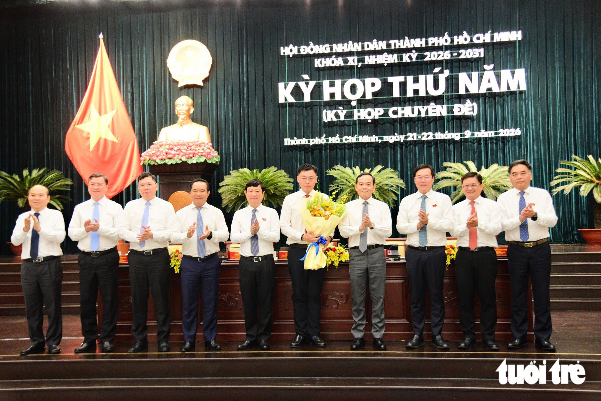 Giới thiệu ông Trương Minh Huy Vũ làm Phó chủ tịch UBND TP.HCM - Ảnh 5.