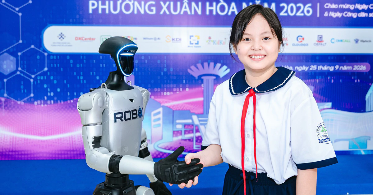 Phường Xuân Hòa ra mắt Trung tâm Điều hành thông minh IOC và ứng dụng 'Khu phố số'