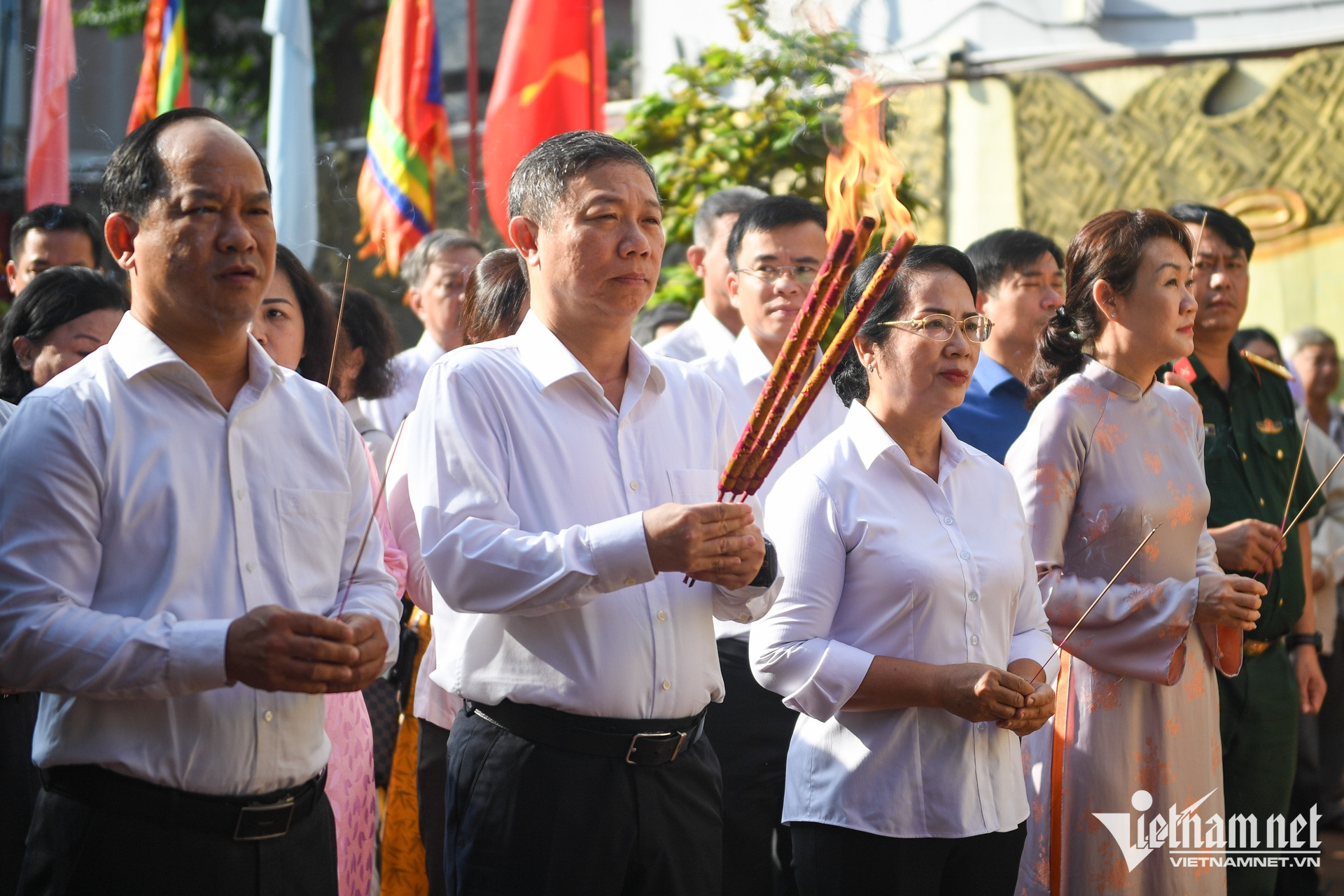 W-đền trần hưng đạo TPHCM nguyễn huế 4.jpg