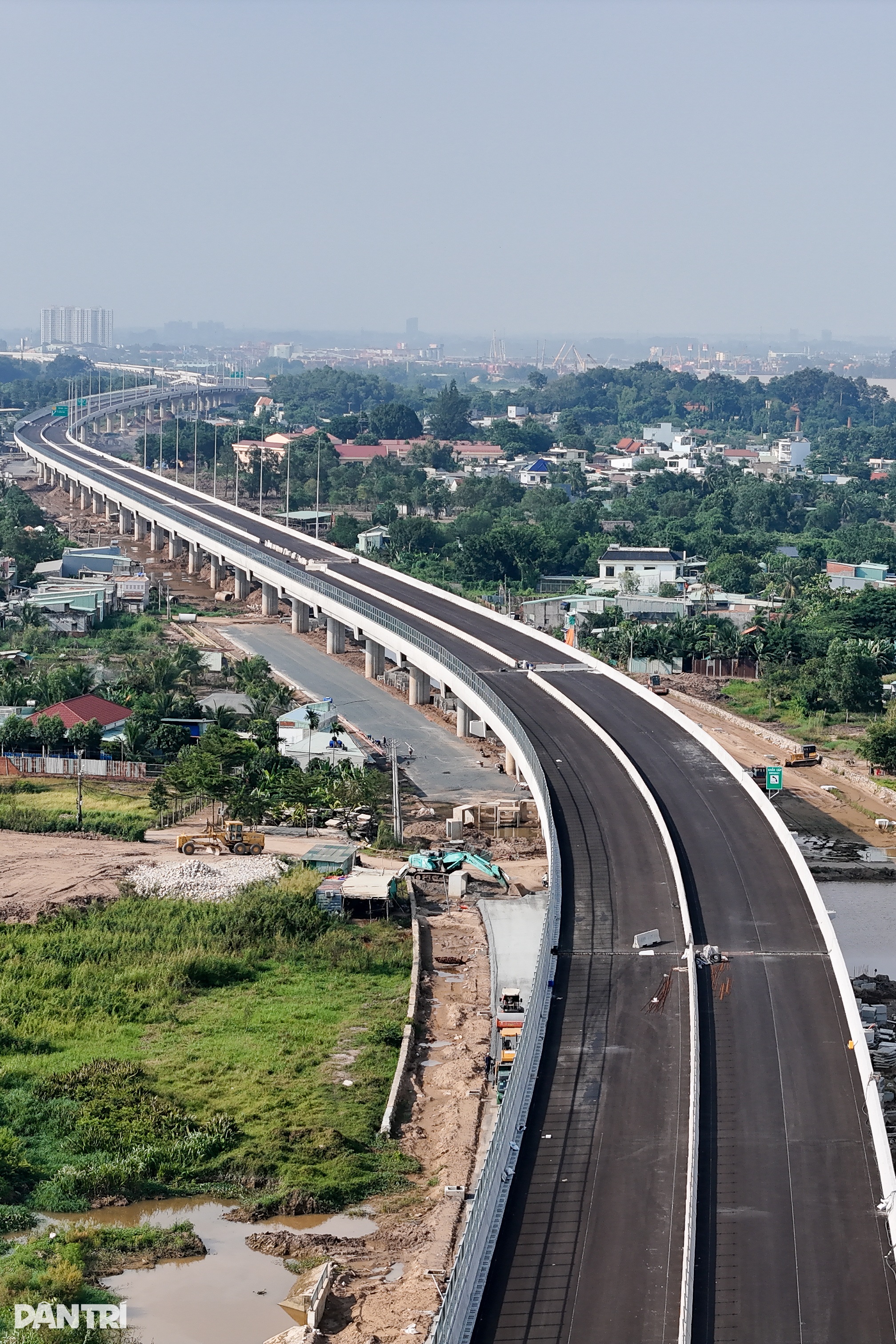 Ngắm 9km tường chống ồn lần đầu xuất hiện trên Vành đai 3 TPHCM - 9 Ngắm 9km tường chống ồn lần đầu xuất hiện trên Vành đai 3 TPHCM - 9
