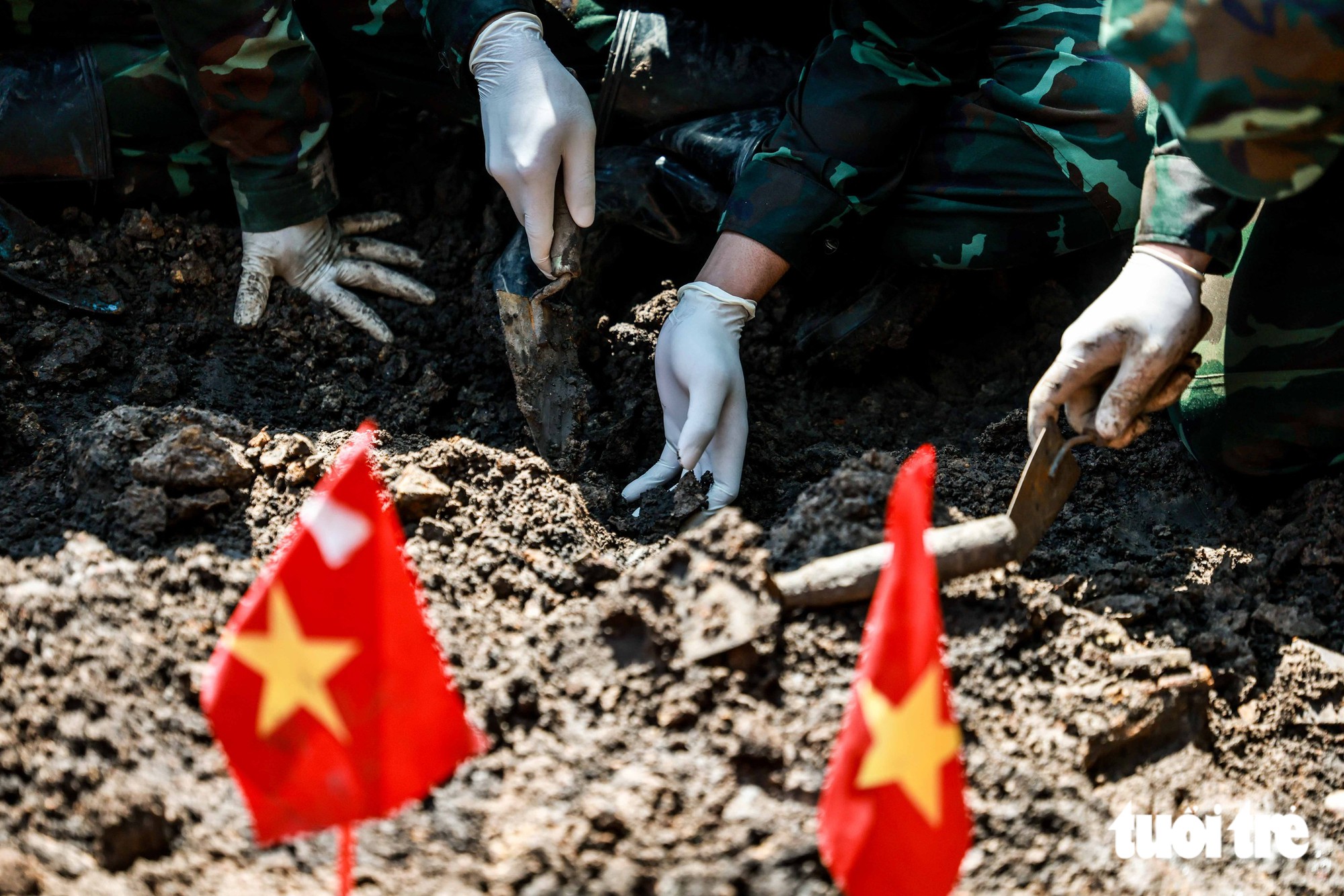 Nỗ lực chạy đua với nắng mưa, hơn 700 liệt sĩ đã được tìm thấy tại công viên Lê Thị Riêng sau hơn 3 tháng - Ảnh 5.