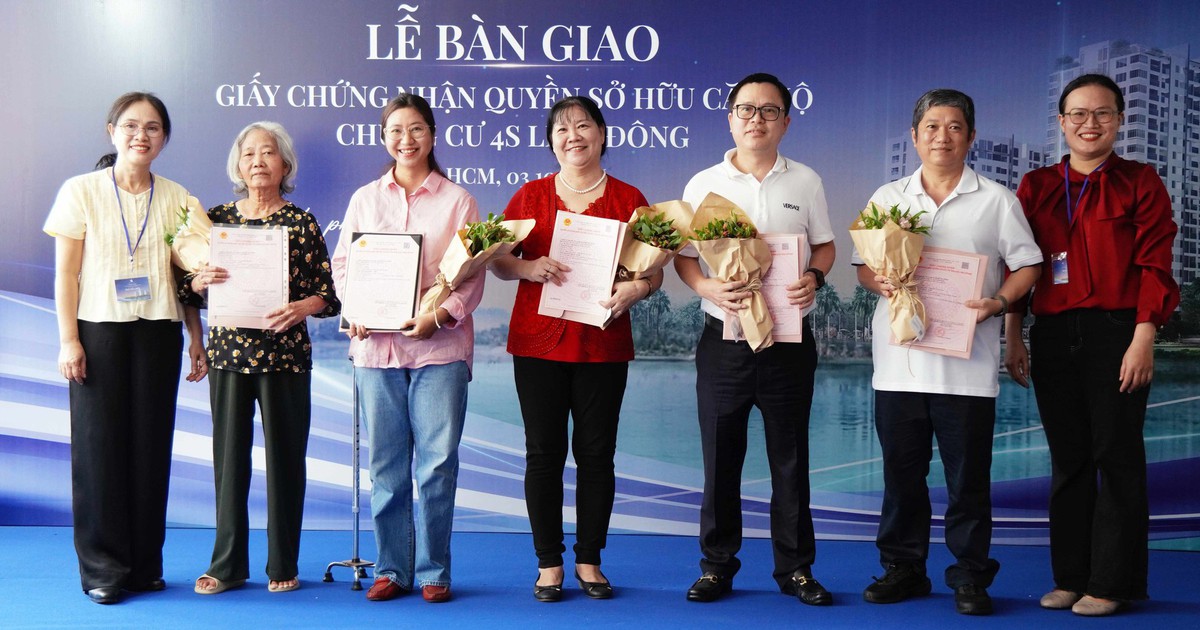 Gần 200 hộ dân chung cư 4S Linh Đông được cấp sổ hồng sau 10 năm chờ đợi