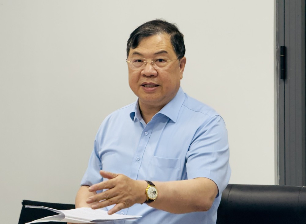 Phó Thủ tướng Thường trực Phạm Gia Túc kết luận tại buổi làm việc chiều 4-10. Ảnh: ĐÌNH DƯ fa861e7e0403845ddd12.jpg