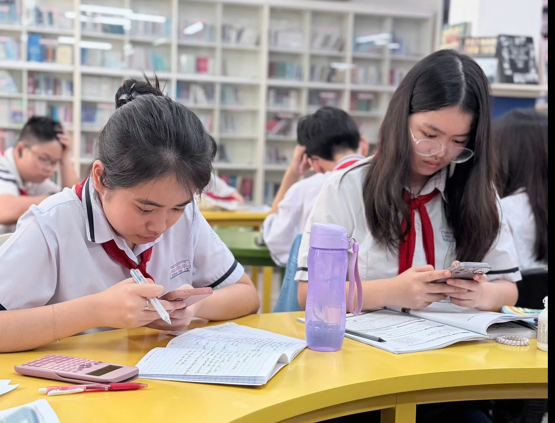 TP.HCM: Tuyển giáo viên môn còn thiếu, tăng tư vấn chọn môn vào lớp 10 - Ảnh 1.
