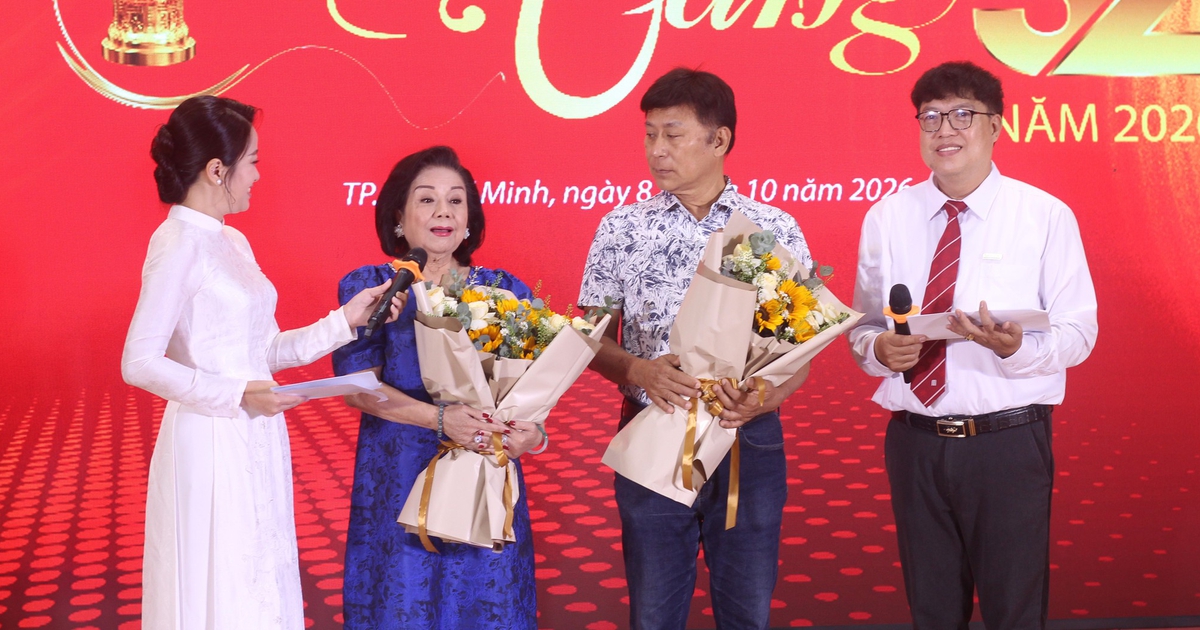 NSND Thoại Miêu đồng hành cùng Mai Vàng, tiết lộ điều mong mỏi ở tuổi 73