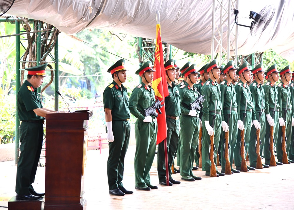 Các lực lượng luyện tập các nghi thức trong lễ truy điệu DSC_1305.jpg