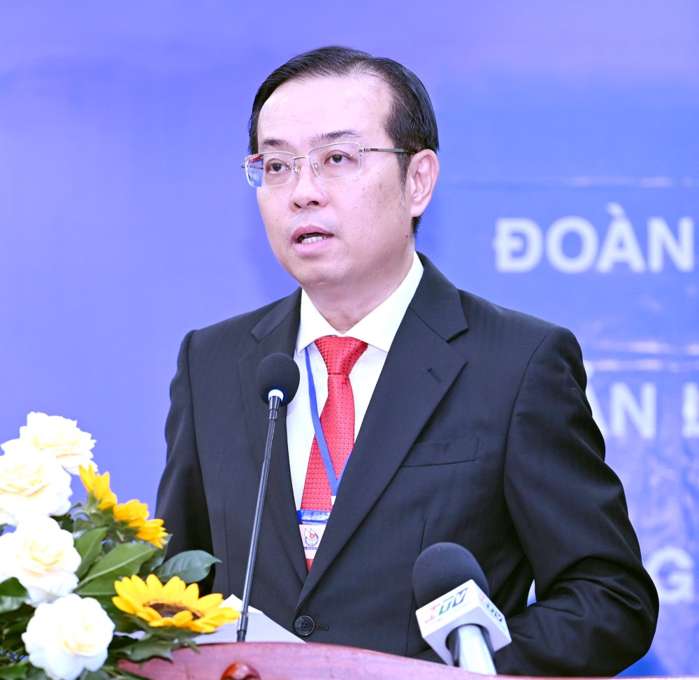 Đồng chí Lê Văn Minh, Thành ủy viên, Tổng Giám đốc Cơ quan Báo và Phát thanh, Truyền hình TPHCM levanminh.jpg