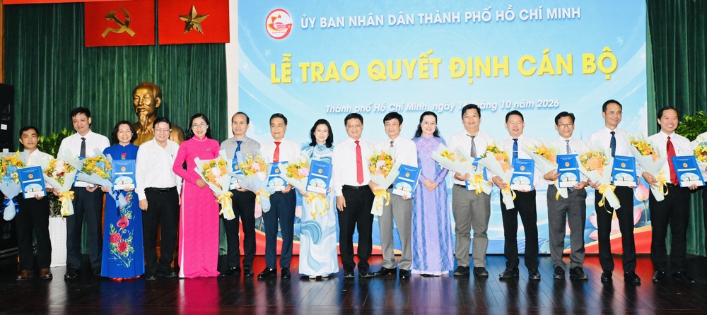 TPHCM: Trao quyết định bổ nhiệm cán bộ quản lý của 15 trường cao đẳng