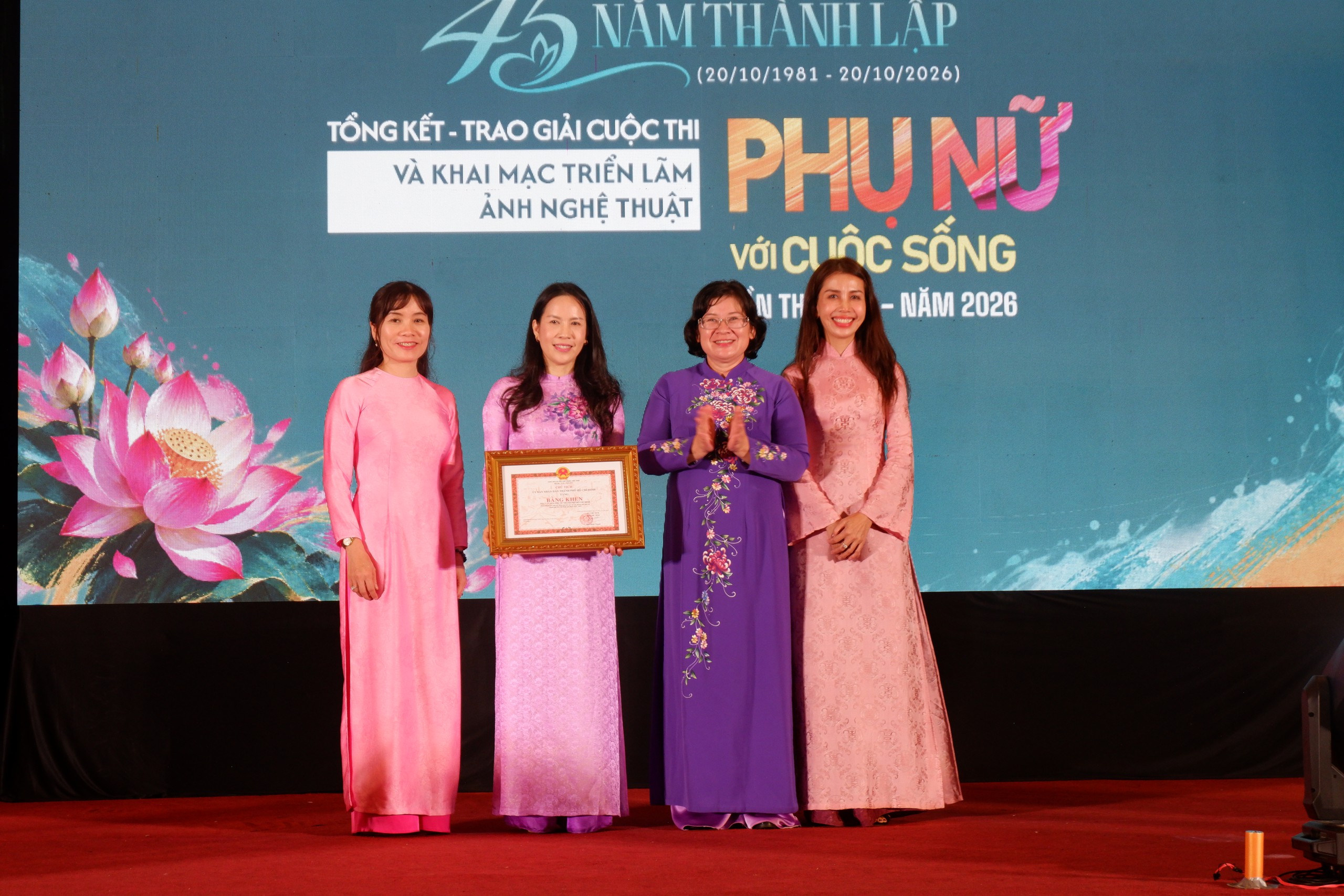 Nhà Văn hóa Phụ nữ TP.HCM: 45 năm vun đắp tri thức, kỹ năng và khát vọng cho phụ nữ - Ảnh 3.