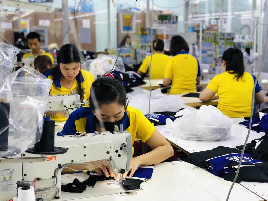 Đề xuất thưởng Tết vào tháng 11 để kích cầu, doanh nghiệp nói gì?