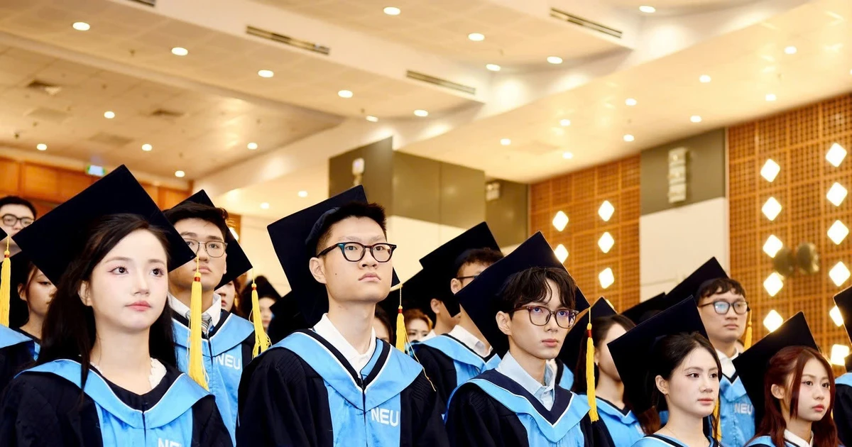 Học phí đại học có thể tăng kịch trần